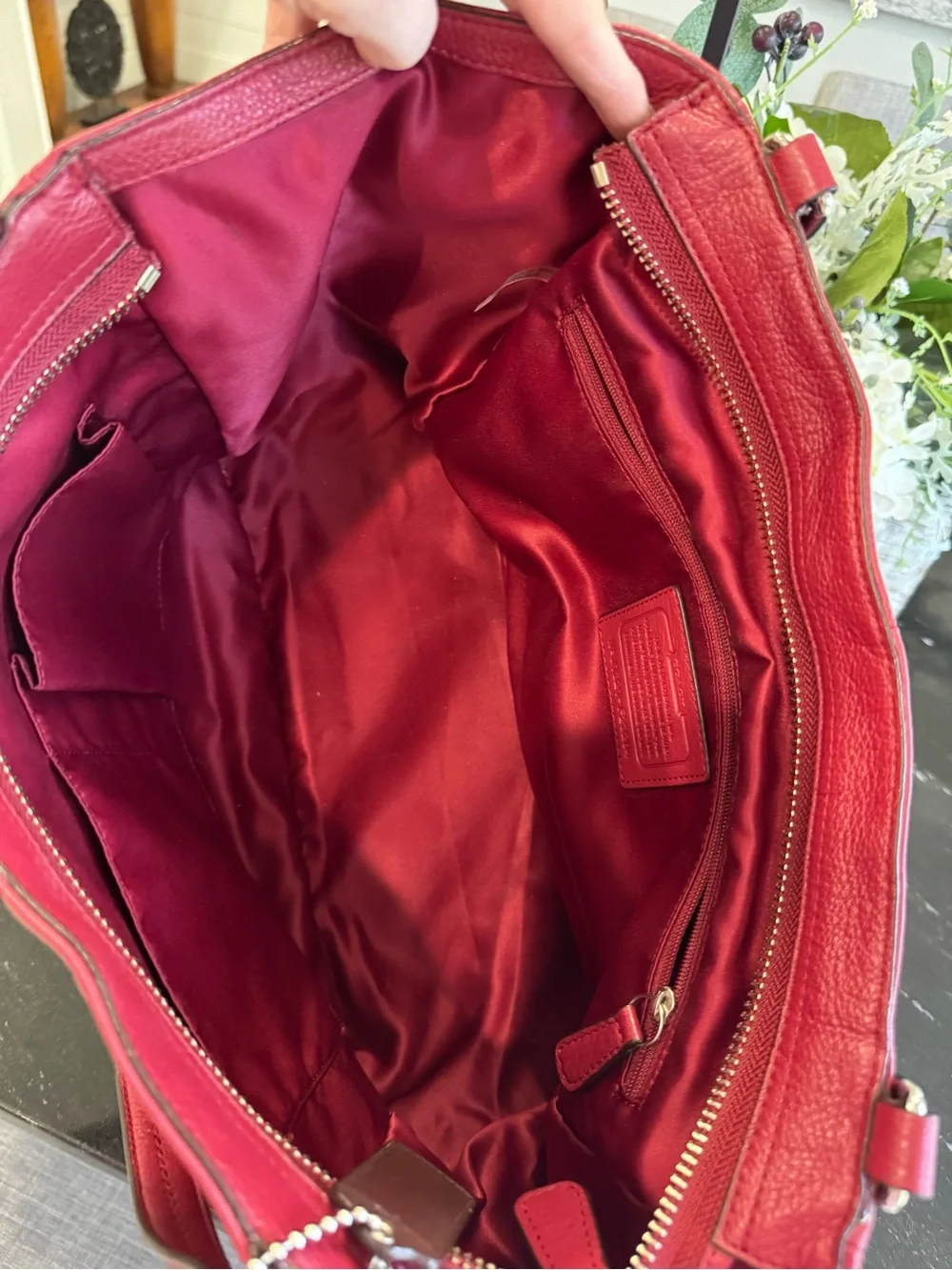 ♥️Coach Pebbled Leather Tote in Cranberry Red